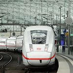 Alemanha. Transportes públicos vão custar 9 euros por mês durante o verão