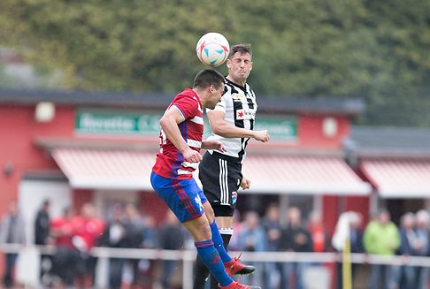 Punkteteilung im Escher Derby, Etzella steigt auf