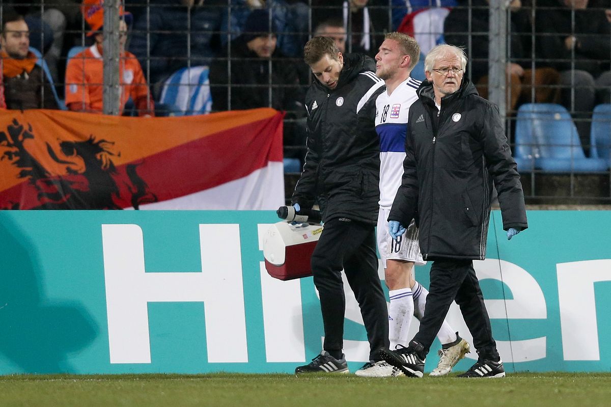 Laurent Jans musste verletzt raus.