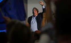O secretário Geral do Partido Socialista (PS) António Costa num comicio esta noite em Faro no ambito da campanha para as Eleições Europeias 2019. 14 de maio de 2019. MIGUEL A. LOPES/LUSA