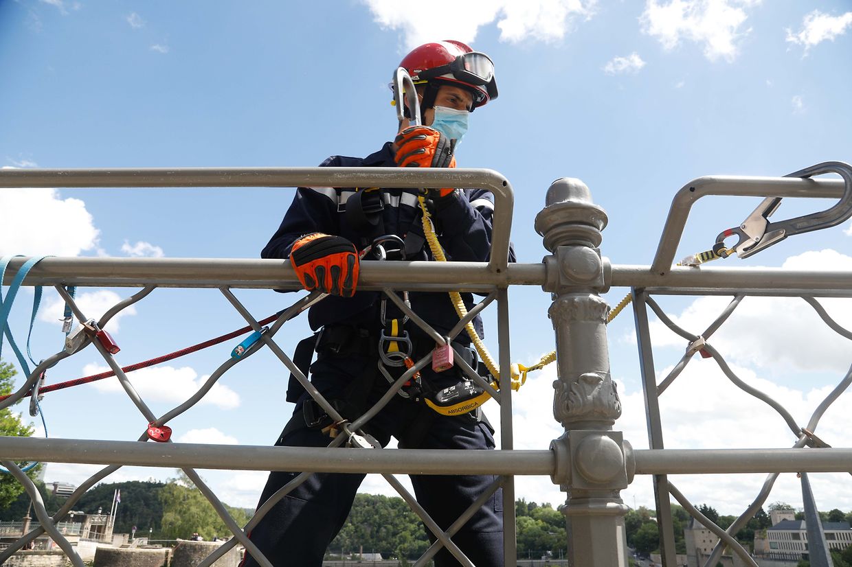 Lokales, Bockfiels, Bockfelsen, Examen, Prüfung, junge Feuerwehrleute lernen über Materialkentnis, Vorstieg und Absichern, Absturtzssicherung Foto: Anouk Antony/Luxemburger Wort