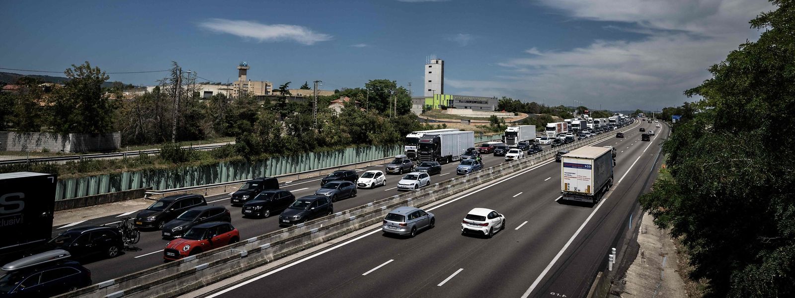 Malgré la hausse du prix des carburants, les routes menant aux stations balnéaires du sud de l'Europe ne devraient pas être moins engorgées cet été.