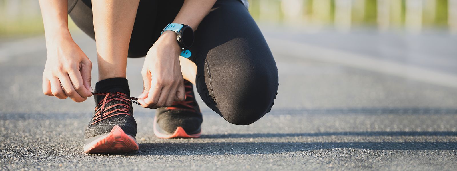 Pratiquer une activité physique - qu'il s'agisse de marche, jardinage ou sport - permettrait de réduire les symptômes en cas d'infection au covid-19, dévoilent les derniers résultats de l'étude du LIH «Predi-COVID». 