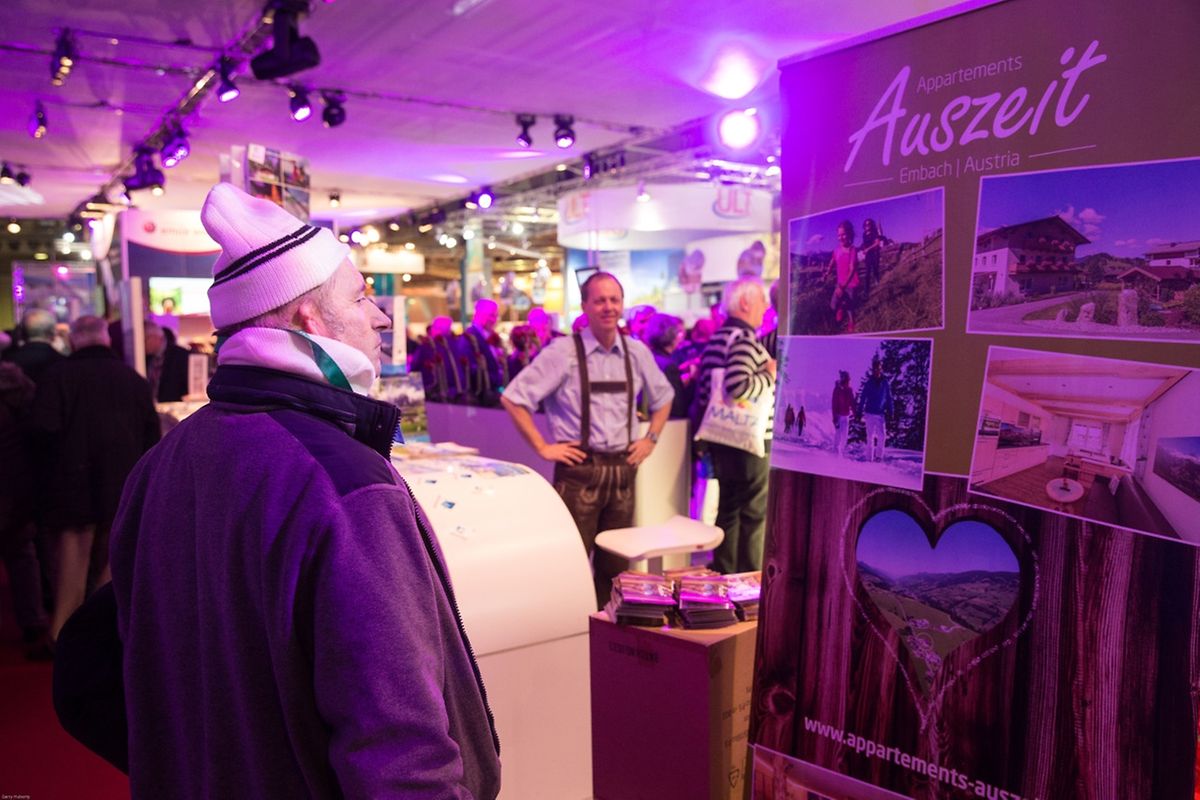 Zahlreiche Besucher hatten bereits am Freitag den Weg auf die Tourismus-Messe "Vakanz" gefunden, um sich auf der Suche nach Urlaubsideen inspirieren zu lassen.