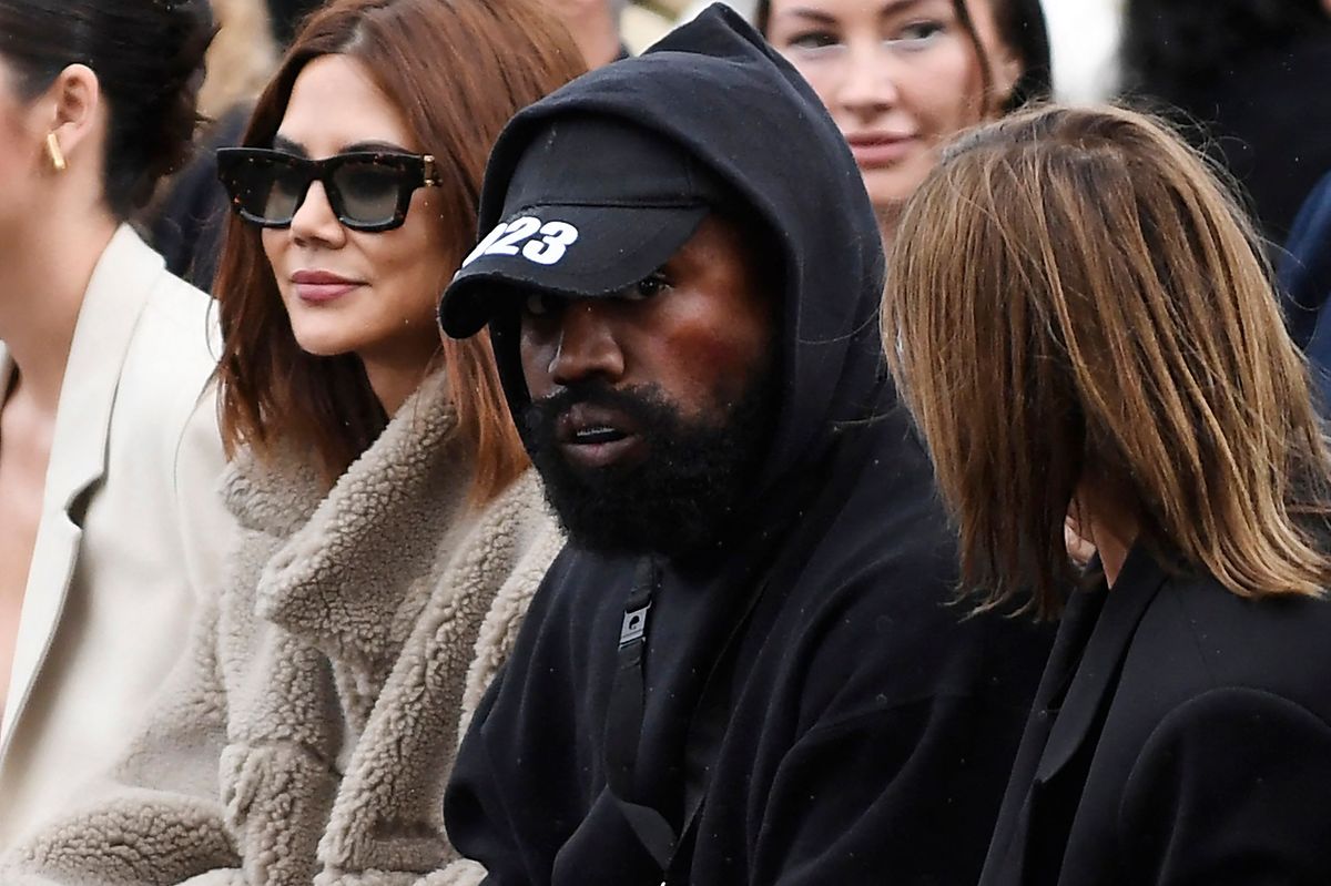 Einen Tag vor dem Eklat besuchte Kanye West die Fashionshow von Givenchy.