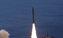 The Epsilon-4 rocket lifts off from the Uchinoura space centre by the Japan Aerospace Exploration Agency (JAXA) in Kagoshima prefecture on January 18, 2019. - A rocket carrying a satellite on a mission to deliver the world's first artificial meteor shower blasted into space on January 18, Japanese scientists said. A start-up based in Tokyo developed the micro-satellite for the celestial show over Hiroshima early next year as the initial experiment for what it calls a "shooting stars on demand" service. (Photo by JIJI PRESS / JIJI PRESS / AFP) / Japan OUT