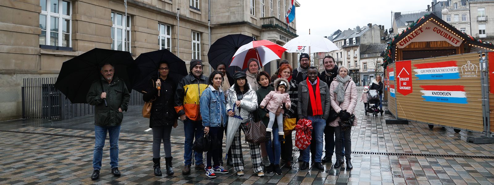 Am Freitag protestieren Einwohner, die befürchten aus ihrer Wohnung ausgewiesen zu werden, und Sympathisanten von LSAP und Déi Lénk vor dem Escher Rathaus. 