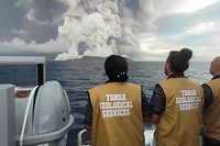 Erupção em Tonga