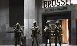 Soldats à la gare centrale de Bruxelles. Le Premier ministre Charles Michel veut rester très vigilant du fait d'une menace qui n'a pas disparu. 