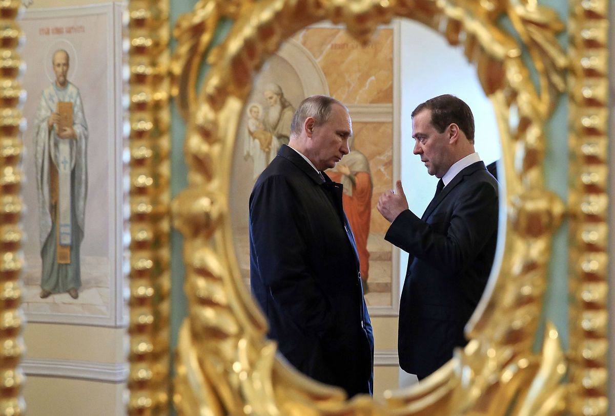 Medwedew (r.) war zwischen 2008 und 2012 Kremlchef. Er steht Putin nahe.