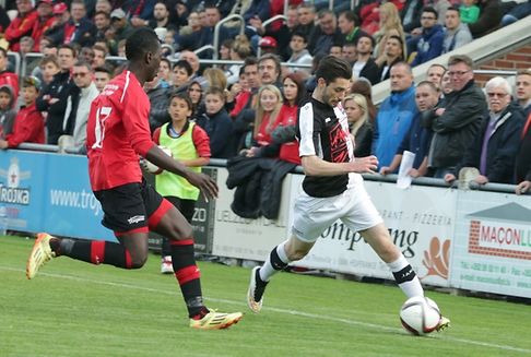 Fußball: Strassen wird erstklassig