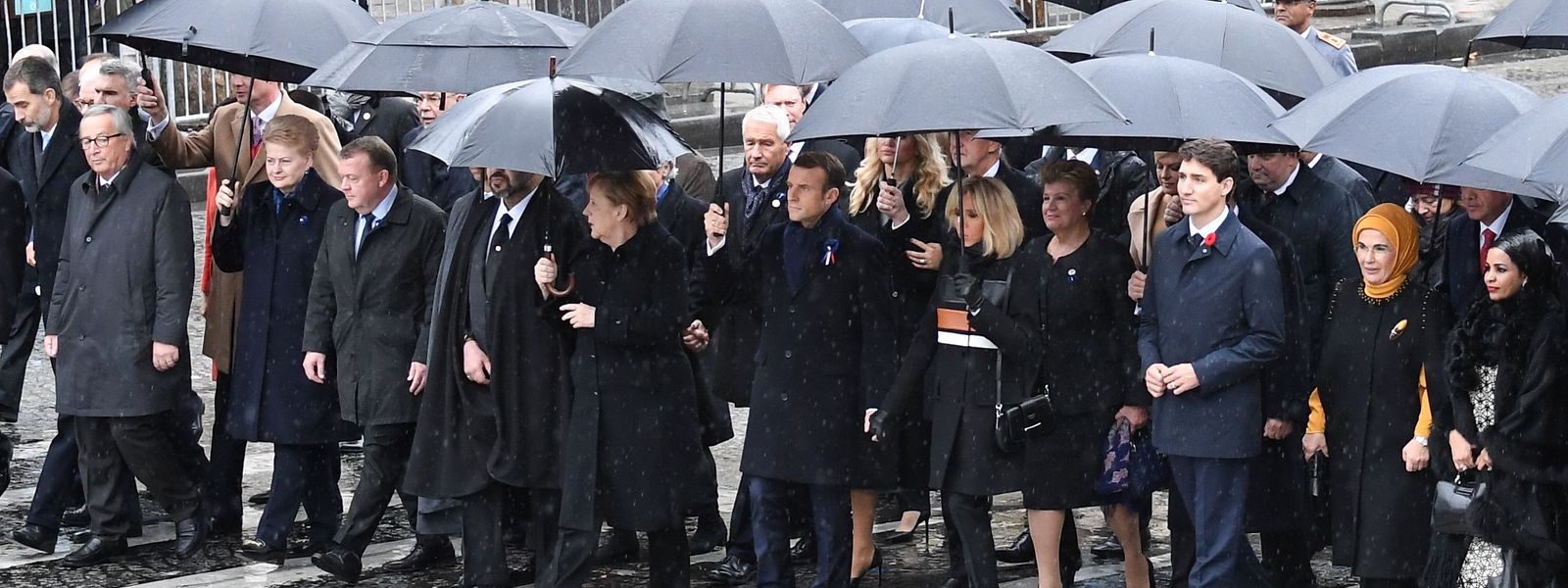 70 chefs d'Etat rassemblés aux côtés du président français sur les Champs-Elysées