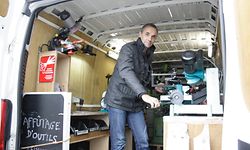 Jean-Luc Castellani setzt die Tradition der Familie seiner Frau fort, da ihr Vater auch ein Scherenschleifer war. / Foto: Inna GANSCHOW