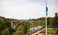 Lokales,Zum Tode von Altgrossherzog Jean,Trauerbeflaggung. Staatstrauer,Foto: Gerry Huberty/Luxemburger Wort