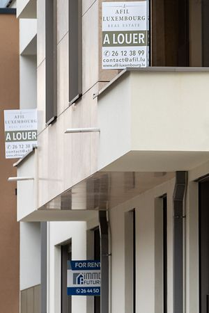 Geringverdiener haben es immer schwerer, auf dem privaten Wohnungsmarkt eine geeignete Mietwohnung zu finden.