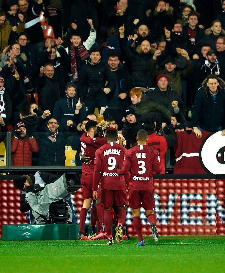 En remportant leur huitième succès de la saison face à Nîmes, grâce à John Boye en fin de match, les Messins comptent désormais 34 points.