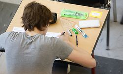 Lokales, Escher Lyzeum, Lycée de garçons, Examen, Abi Abschluss Foto: Anouk Antony/Luxemburger Wort