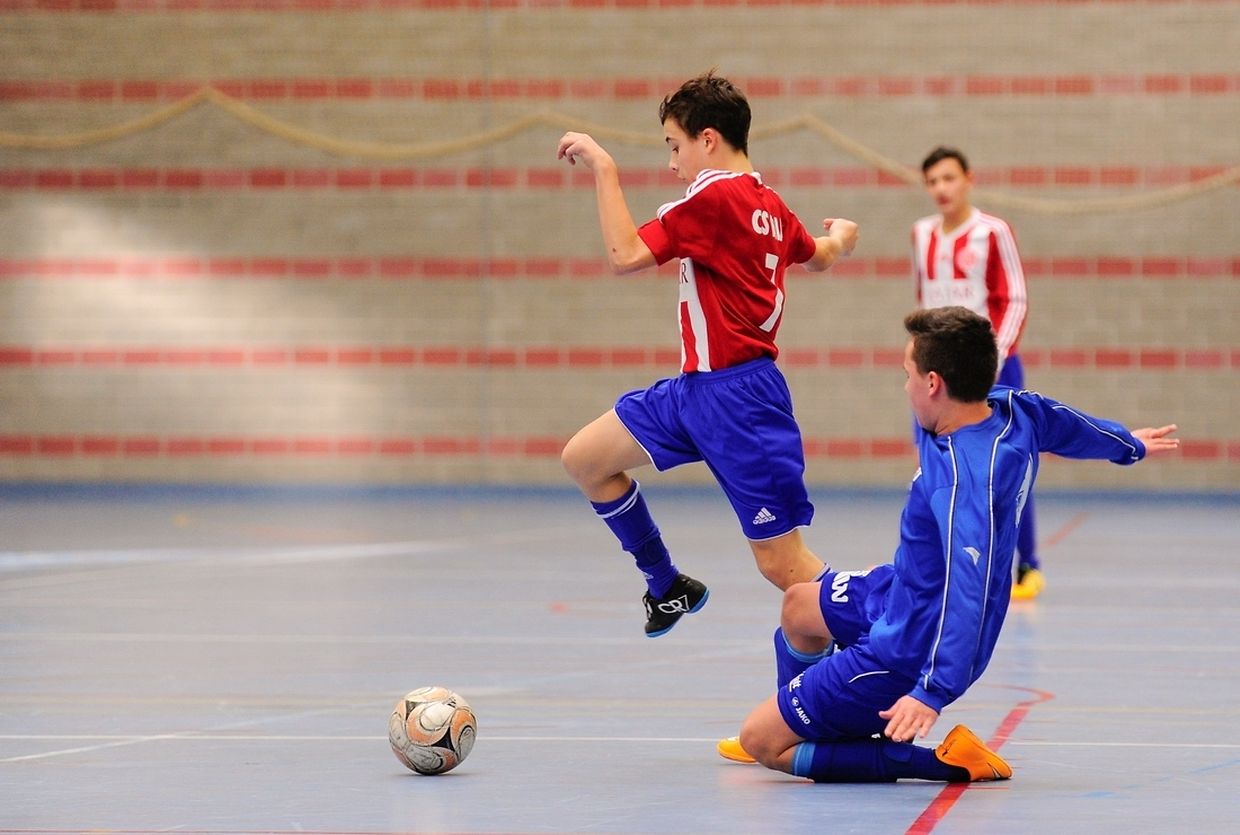 mywort - CS FOLA SCOLAIRES ERREICHEN 2.RUNDE IM LALUX-FUTSAL CUP 2015