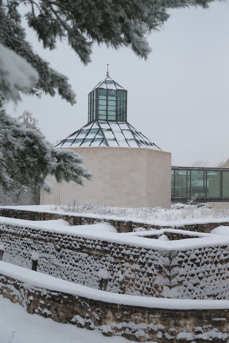 Lokales, Luxemburg, Winter, Schnee, Glätte, Glatteis, Kälte, Illustration, Schneefotos  Museum MUDAM photo Anouk Antony