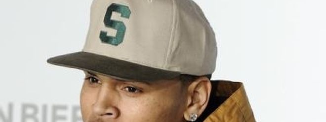 Chris Brown Gratuliert Rihanna Zum Geburtstag