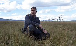 Quanto mais penso nisto mais me apetece matar o índio... 