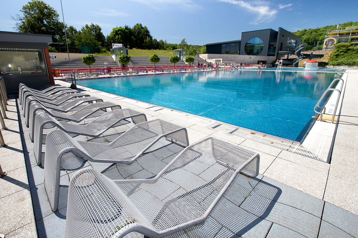 La piscine a été entièrement rénovée en 2014.
