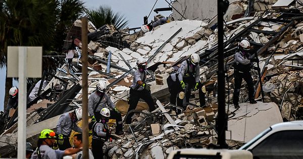 99 Vermisste nach Teileinsturz von Wohnhaus - Vimarsana News