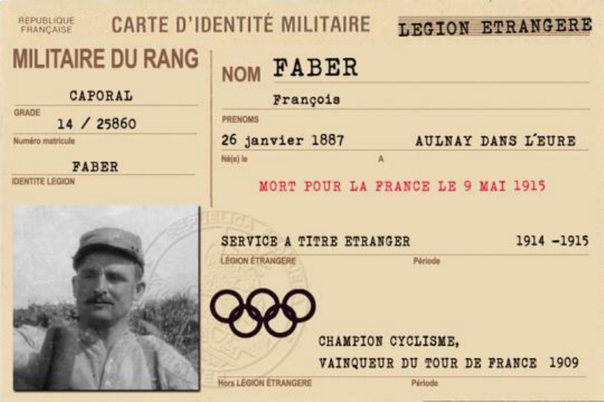 Die "Carte d'identité militaire" des Caporal François Faber, mit dem Hinweis, dass Faber ein Radchampion und der Gewinner der Tour de France 1909 ist.