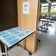 Lok , Vorbereitungen Rentree Primaner Athenee Luxembourg , Coronakrise , Sars-CoV-2 , Covid-19 , Masques devant les salles de classes Foto:Guy Jallay/Luxemburger Wort