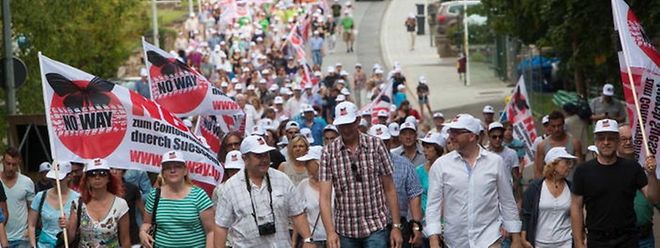 Im Juli 2014 waren die Sassenheimer Bürger unter dem Motto "No Way" gegen die Umgehung von Niederkerschen auf die Straße gegangen.