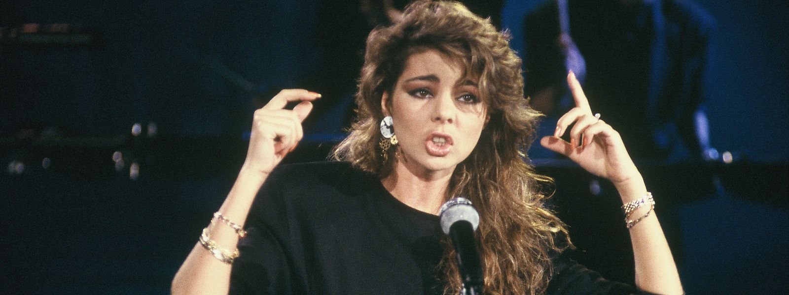 Sandra bei einem Auftritt im Jahre 1990.