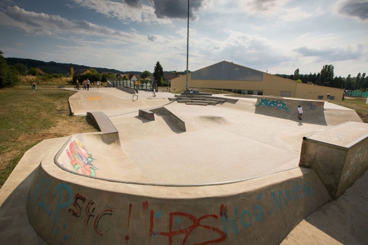 Home to the Ride n Roll contest, Redrock skatepark 