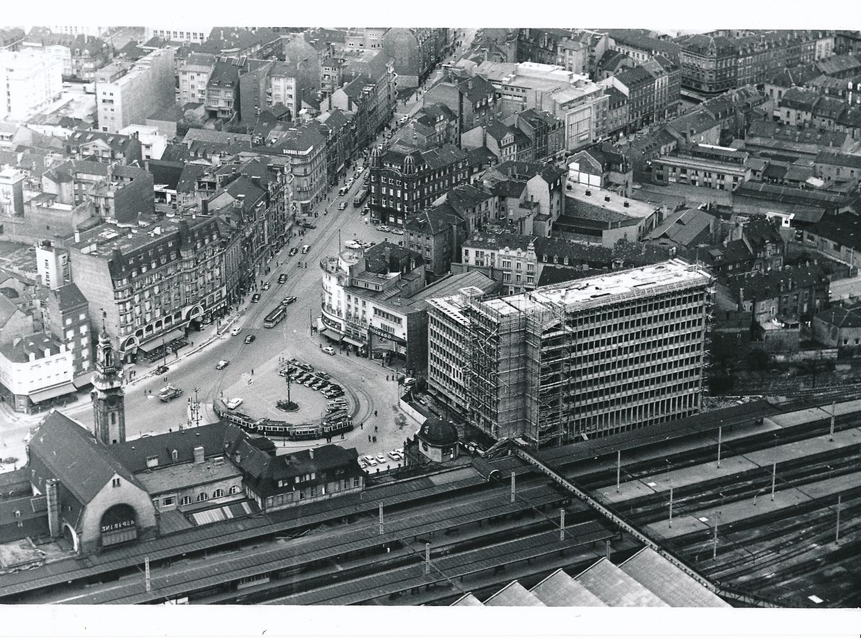 La place de la Gare en mai 1958.