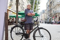 Guy Van Hulle auf zwei Rädern: Heute nutzt er das Rad nur noch, um die Umgebung zu erkunden, nicht mehr für sportliche Zwecke.