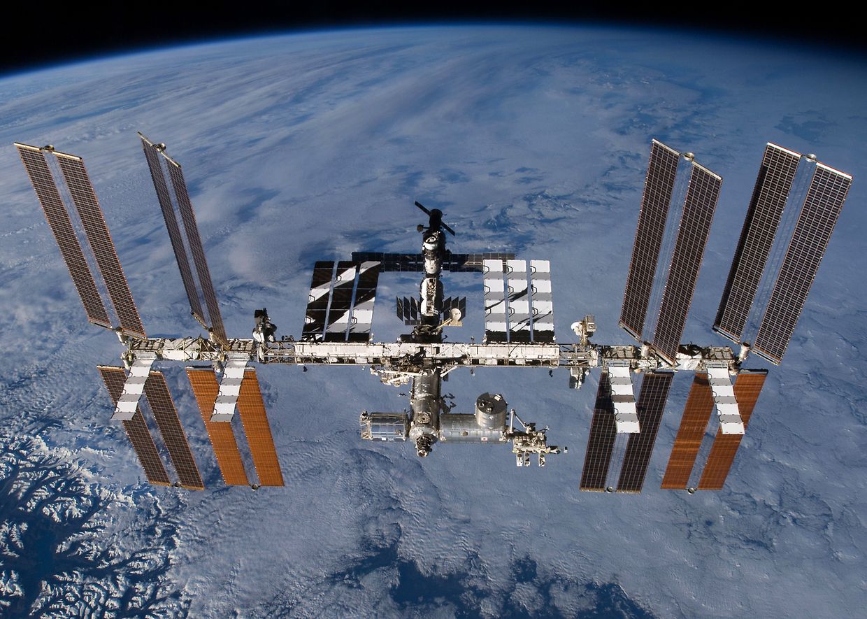 Rezente Fotos von der ISS in ihrer aktuellen Form.