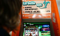 In Luxemburger Cafés gibt es sowohl Automaten, bei denen es nur um den Spielspaß geht, wie auch solche, bei denen Sach- und Geldgewinne erzielt werden können. Letztere sind illegal.