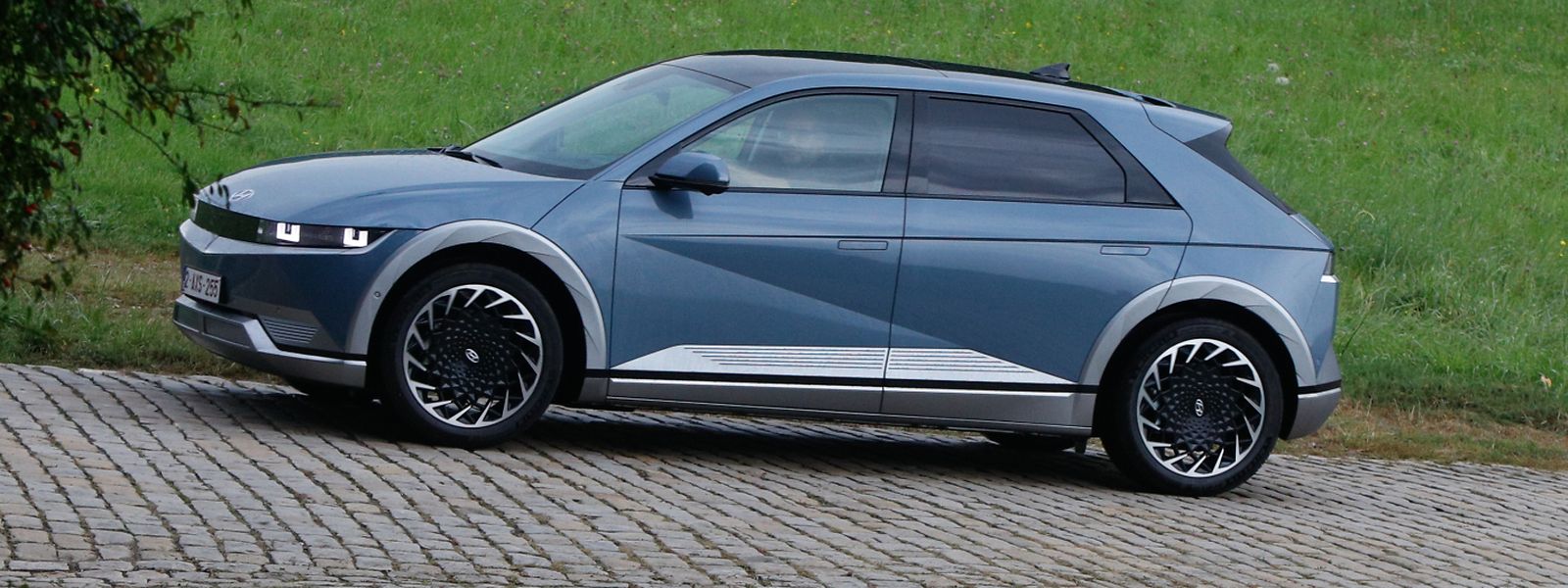 Der Belgier Luc Donckerwolke – der unter anderem für Lamborghini gearbeitet hat – wurde von Hyundai mit dem Entwurf des neuen Modells beauftragt.