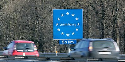 You are entitled to healthcare in your country of residence if you pay social security contributions in Luxembourg. 