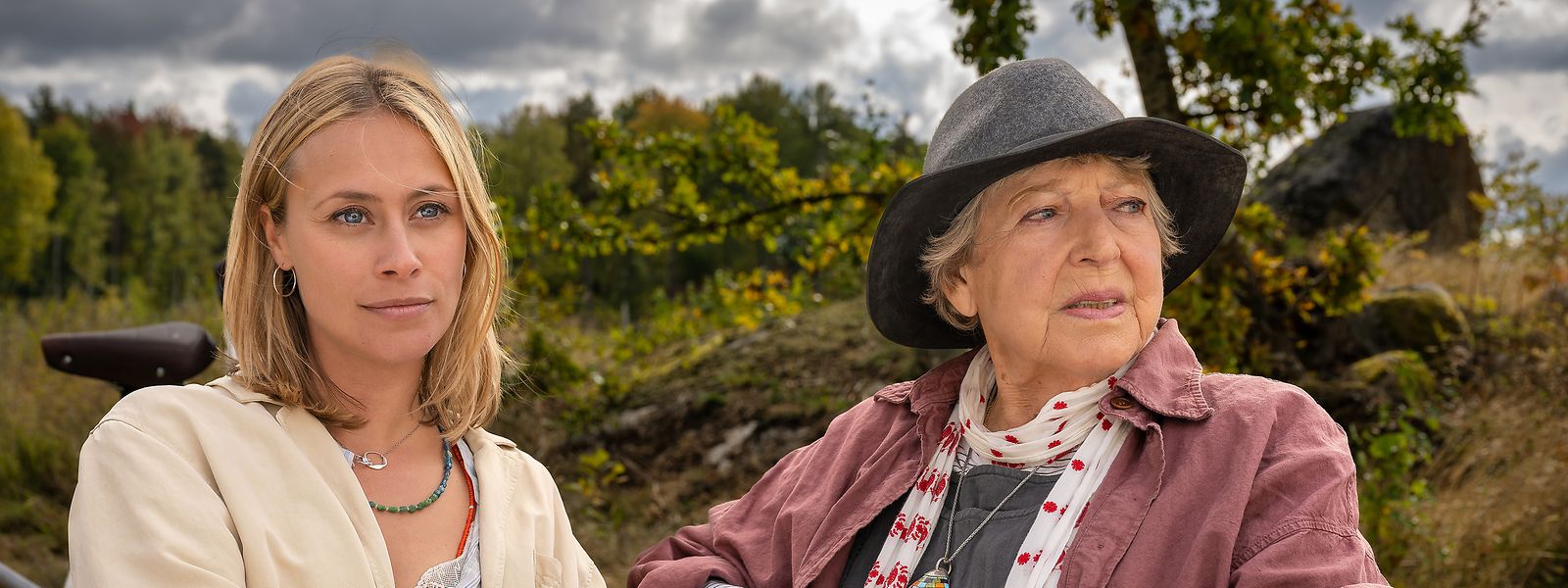 Marie-Luise Marjan (r.) spielt im neuen „Inga Lindström“-Film die Lehrerin Maja. 