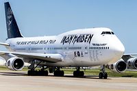 Die private Boeing 747 "Ed Force One" der britischen Heavy-Metal-Band Iron Maiden, geflogen von Leadsänger Bruce Dickinson, auf dem Flughafen Schiphol.