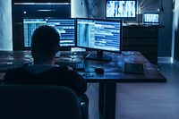 Hacker nutzen zunehmend Schwachstellen in IoT-Netzwerken aus. Die Gerätehersteller müssen mehr in die Sicherheit der Systeme investieren.