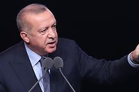 Immer wieder hatte Staatspräsident Erdogan von der türkischen Zentralbank gefordert, die Zinsen zu senken. 