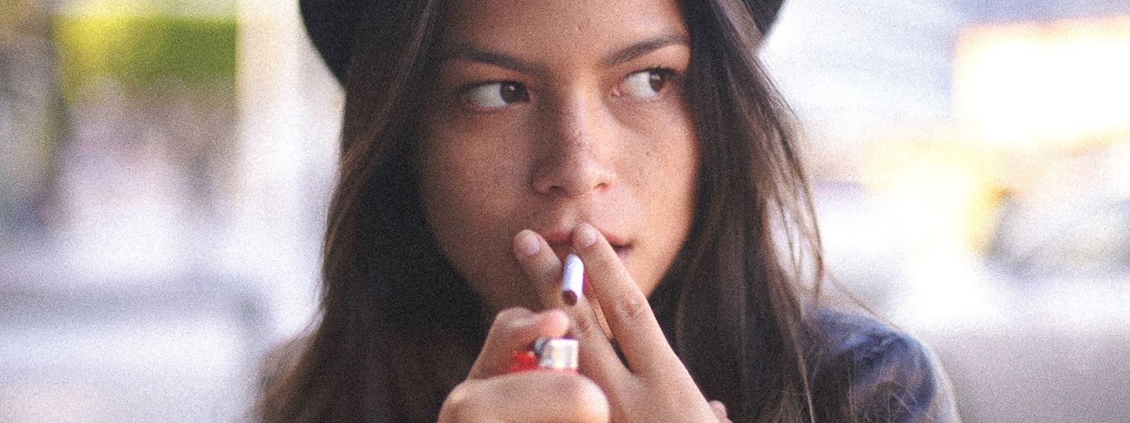24 Prozent der jungen Frauen zwischen 18 und 24 Jahren rauchen. Damit haben sie die Männer in ihrer Altersklasse inzwischen überholt. 