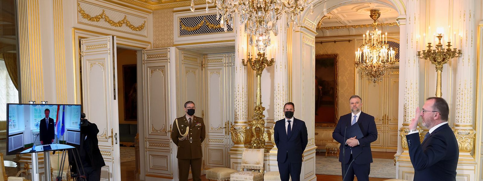  Les nouveaux ministres ont prêté serment par vidéoconférence devant le Grand-Duc Henri.