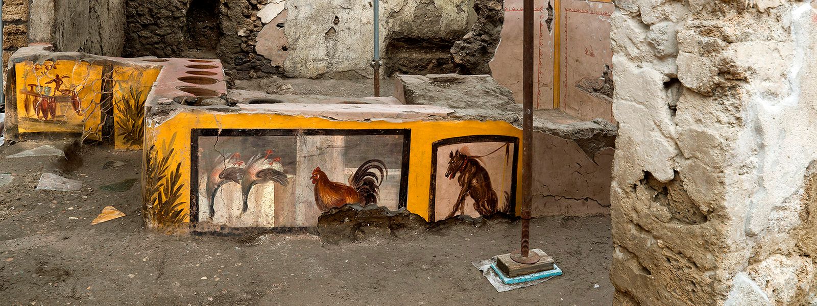 Die "Snack Bar", wie sie das Museum bezeichnete, sei eine der ältesten in Pompeji, teilte der Parco Archeologico mit.
