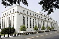 ARCHIV - 07.08.2007, USA, Washington: Das Gebäude der US-amerikanischen Notenbank Federal Reserve (Fed). (zu «US-Notenbank Fed veröffentlicht zweiten Teil des Bankenstresstests») Foto: epa Matthew Cavanaugh/EPA_FILE/dpa +++ dpa-Bildfunk +++