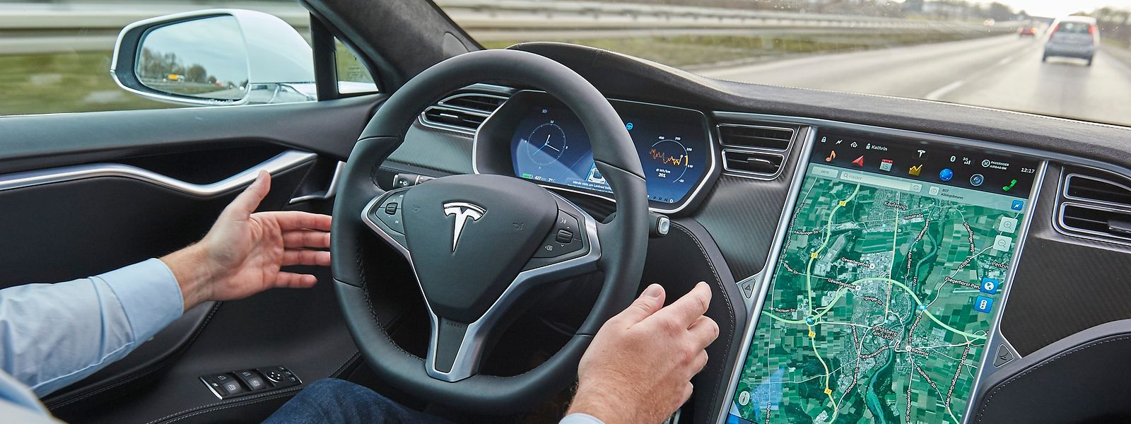 Bislang musste für den Fall der Fälle ein Mensch hinter dem Lenkrad sitzen.