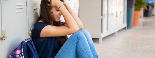 Sorgen ohne Ende: Für viele Jugendliche wird die Schule zur Tortur.