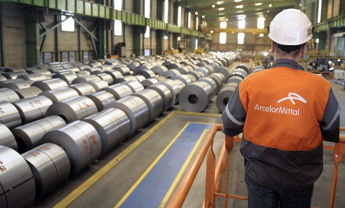 ArcelorMittal emploie des milliers de personnes en Lorraine et au Luxembourg.