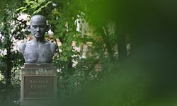 POL, Buste du Mahatma Gandhi, Parc municipal de Luxembourg, Foto: Chris Karaba/Luxemburger Wort
